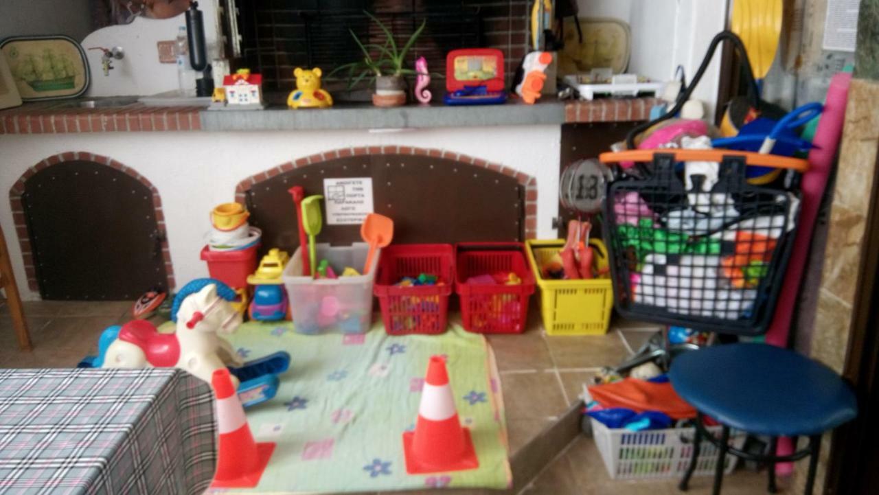 Villa George - Family Holidays Néa Mákri 外观 照片